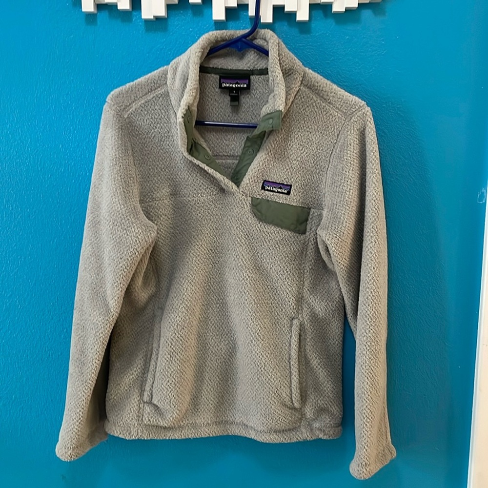 Grey Patagonia Fleece